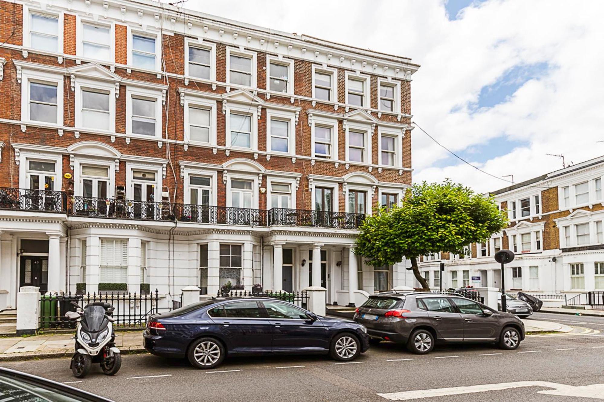 Appartamento Modern Top-floor Victorian Charm In Kensington Londra